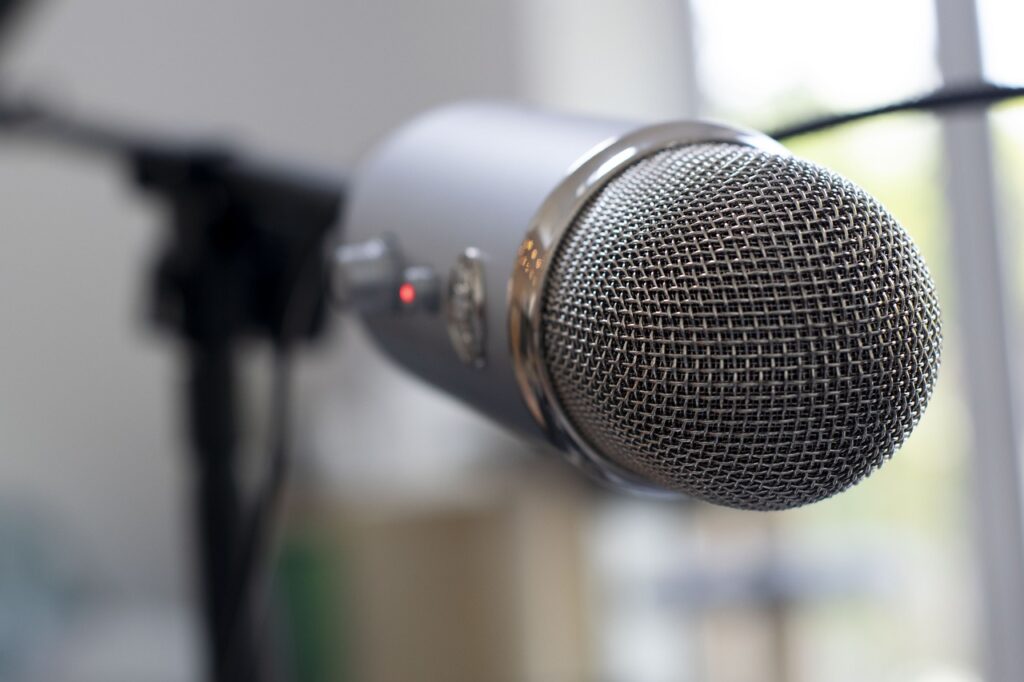 argomenti di cui parlare in radio